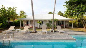 Villa Caraïbes côté jardin et mer - Villa Caraïbes - Location de villas et maisons en Guadeloupe - www.villacaraibes.fr